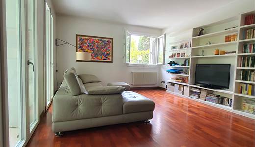 Appartamento con giardino esclusivo